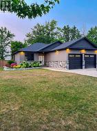 21 MIDDLE STREET  South Huron (Stephen), ON N0M 1M0