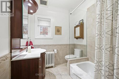 407 Echo Dr. Bathroom - 407 Echo Drive, Ottawa, ON - Indoor Photo Showing Bathroom