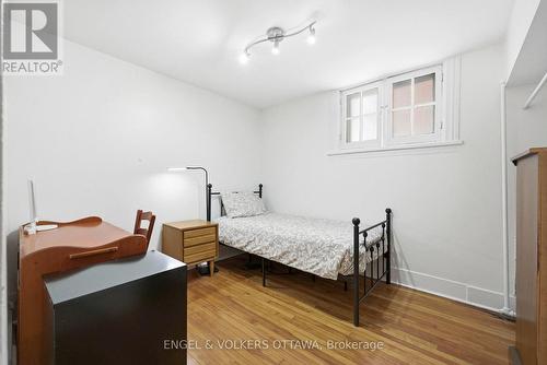 407 Echo Drive, Ottawa, ON - Indoor Photo Showing Bedroom