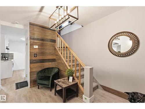 10656 93 St Nw, Edmonton, AB - Indoor Photo Showing Other Room