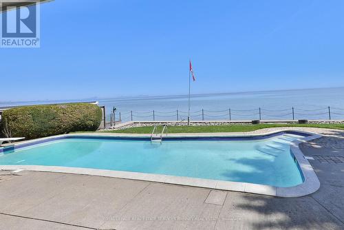 1460 Watersedge Road, Mississauga, ON - Outdoor With In Ground Pool