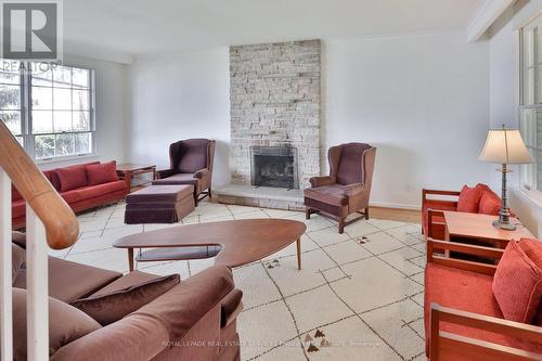 1460 Watersedge Road, Mississauga, ON - Indoor Photo Showing Living Room With Fireplace