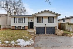 471 SPARLING CRESCENT  Burlington, ON L7L 5J3