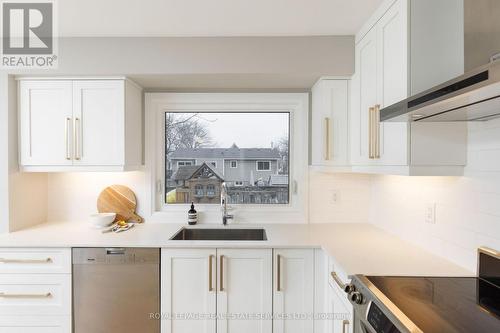 471 Sparling Crescent, Burlington, ON - Indoor Photo Showing Kitchen