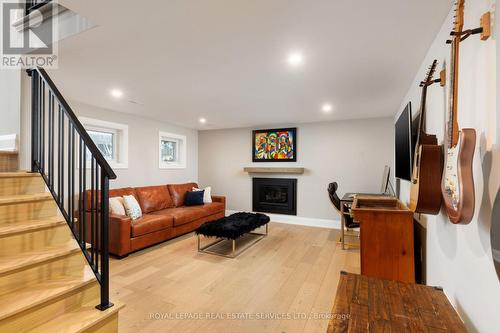471 Sparling Crescent, Burlington, ON - Indoor With Fireplace