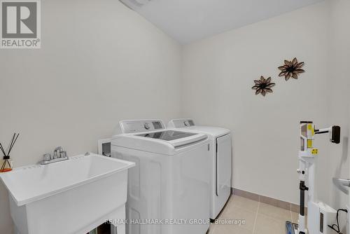 229 Meadowbreeze Drive, Ottawa, ON - Indoor Photo Showing Laundry Room