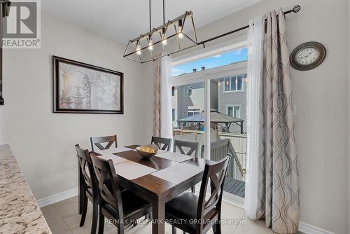 229 Meadowbreeze Drive, Ottawa, ON - Indoor Photo Showing Dining Room