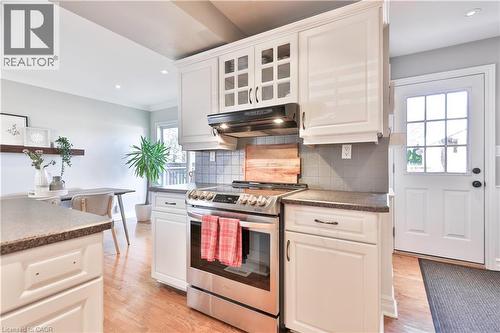 886 Whitney Drive, Mississauga, ON - Indoor Photo Showing Kitchen