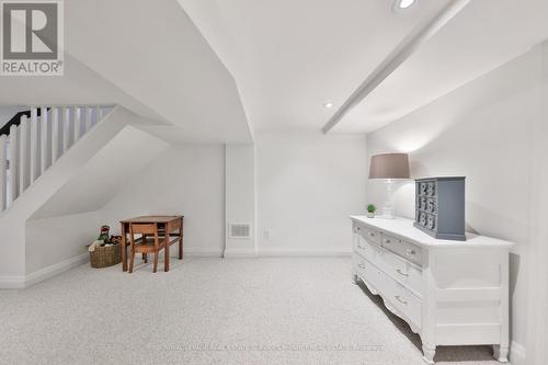 886 Whitney Drive, Mississauga, ON - Indoor