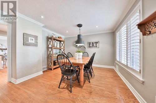 886 Whitney Drive, Mississauga, ON - Indoor Photo Showing Dining Room