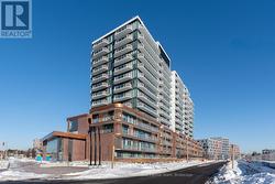 702 - 220 MISSINNIHE WAY  Mississauga, ON L5H 0A9