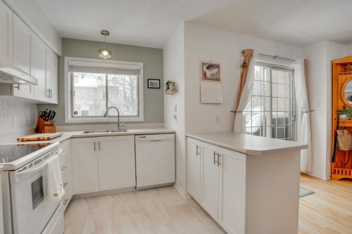 Cuisine - 209 Rue Madaire, Gatineau (Aylmer), QC - Indoor Photo Showing Kitchen