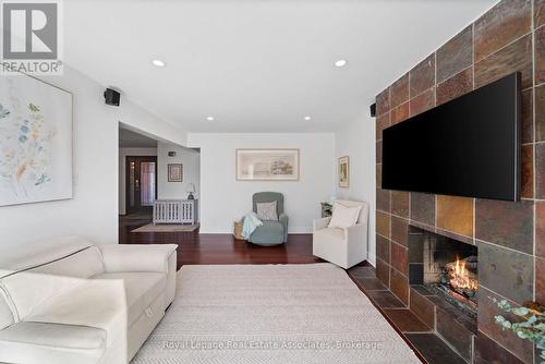 1550 Woodeden Drive, Mississauga, ON - Indoor Photo Showing Living Room With Fireplace