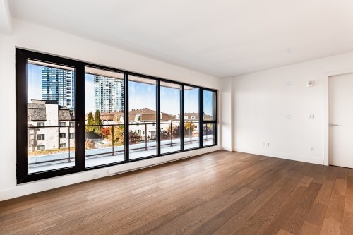 Salon - 302-900 Rue André-Prévost, Montréal (Verdun/Île-Des-Soeurs), QC - Indoor Photo Showing Other Room