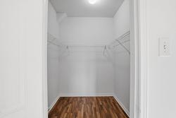 Walk-in closet - 