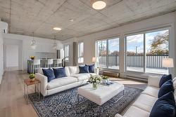 303-8945 Boul. Viau  Montréal (Saint-Léonard), QC H1R 2V4