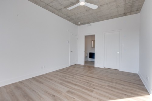 Chambre à coucher principale - 303-8945 Boul. Viau, Montréal (Saint-Léonard), QC - Indoor Photo Showing Other Room
