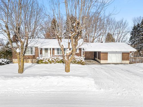 450 Av. Denonville  Saint-Hyacinthe, QC J2S 7J1