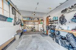 Garage - 