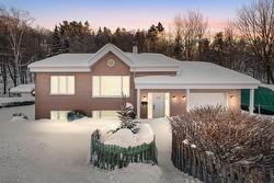 1375 Rue Baronet  Lévis (Les Chutes-De-La-Chaudière-Ouest), QC G7A 4K9