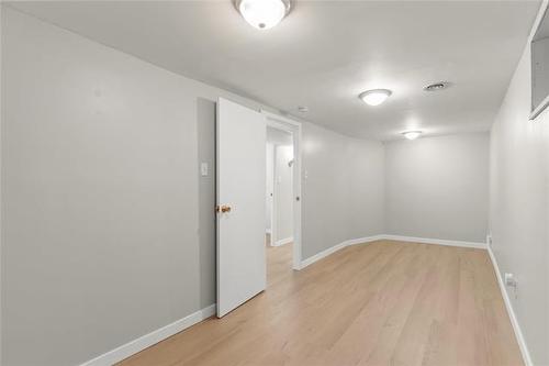 521 Chelsea Ave, Winnipeg, MB 