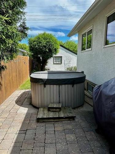 521 Chelsea Ave, Winnipeg, MB 