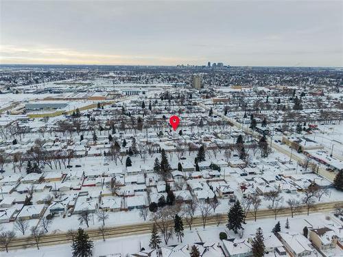 521 Chelsea Ave, Winnipeg, MB 