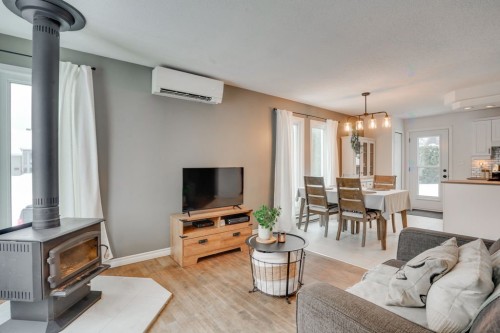 Salon - 850 Rue Madore, Gatineau (Gatineau), QC - Indoor Photo Showing Living Room