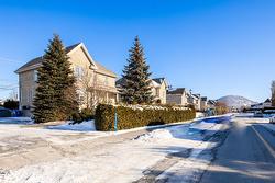 862 Rue des Marquises  Beloeil, QC J3G 6V1