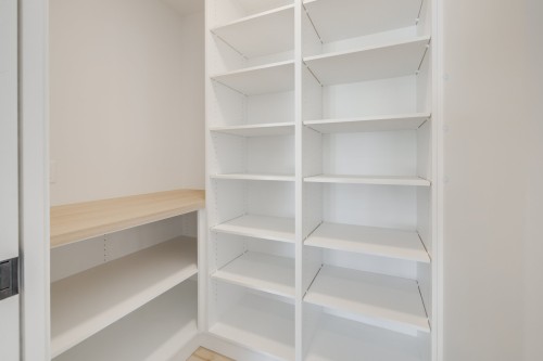 Closet - 3 Av. Du Rang-St-Ignace, Québec (Beauport), QC - Indoor With Storage