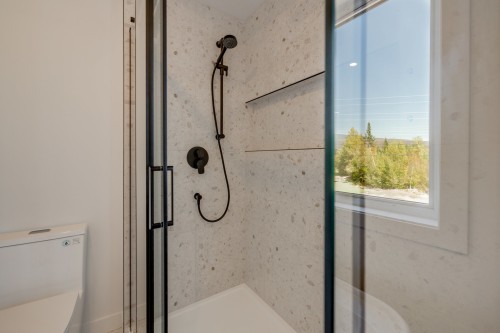 Bathroom - 3 Av. Du Rang-St-Ignace, Québec (Beauport), QC - Indoor Photo Showing Bathroom