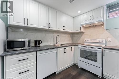 183 Rockledge Drive Unit# Lower, Hamilton, ON - Indoor Photo Showing Kitchen