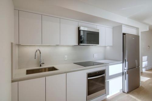 Cuisine - 2-10 Av. Rosemount, Westmount, QC - Indoor Photo Showing Kitchen With Upgraded Kitchen