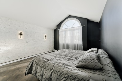 Master Bedroom - 170 Rue Jean, Saint-Jean-Sur-Richelieu, QC - Indoor Photo Showing Bedroom