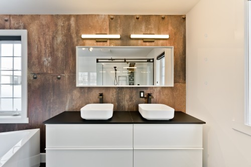 Bathroom - 170 Rue Jean, Saint-Jean-Sur-Richelieu, QC - Indoor