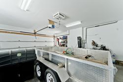 Garage - 