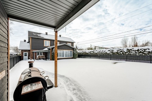 Courtyard - 170 Rue Jean, Saint-Jean-Sur-Richelieu, QC - Outdoor