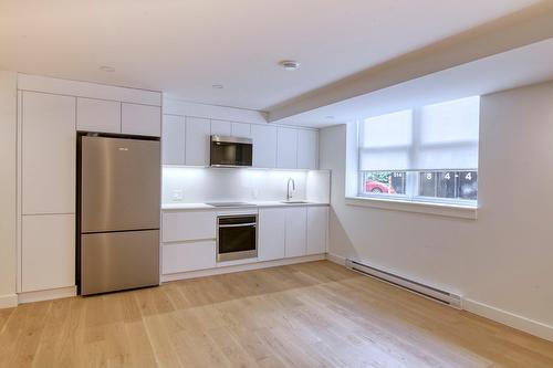 Cuisine - 3-10 Av. Rosemount, Westmount, QC - Indoor Photo Showing Kitchen