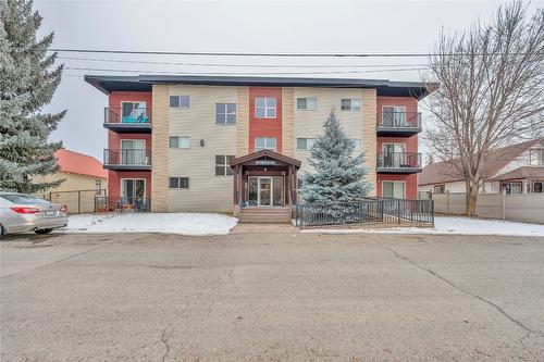 203-66 Angela Ave  Princeton, BC V0X 1W0