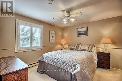 333 Dixon Boulevard, Newmarket, ON - Indoor Photo Showing Bedroom