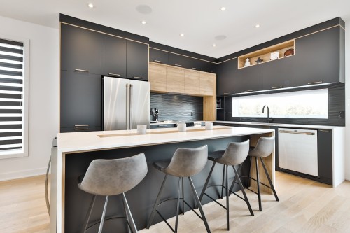 Cuisine - 628 Rue Théodore-Béchard, Saint-Jean-Sur-Richelieu, QC - Indoor Photo Showing Kitchen With Upgraded Kitchen