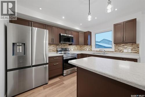 446 Geary Crescent, Saskatoon, SK - Indoor Photo Showing Kitchen With Stainless Steel Kitchen With Upgraded Kitchen