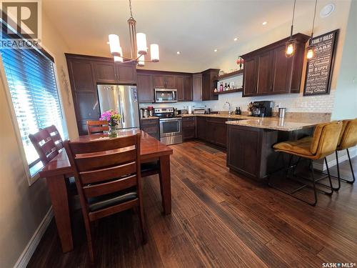 206 8Th Avenue Ne, Swift Current, SK - Indoor