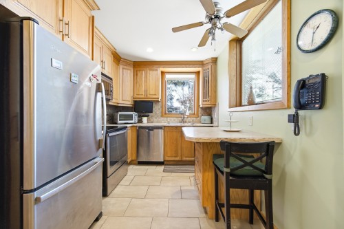 Cuisine - 589 Av. Berwick, Mont-Royal, QC - Indoor Photo Showing Kitchen