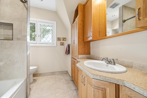 Salle de bains - 589 Av. Berwick, Mont-Royal, QC - Indoor Photo Showing Bathroom