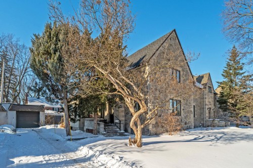 Façade - 589 Av. Berwick, Mont-Royal, QC - Outdoor