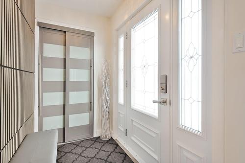 Hall d'entrée/Vestibule - 9 Rue Cloutier, Saint-Constant, QC - Indoor Photo Showing Other Room