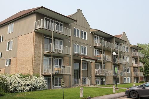 402-462 Boul. Alexandre-Taché  Gatineau (Hull), QC J9J 0C2