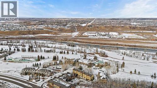 403 Valley Ridge Manor Nw, Calgary, AB 