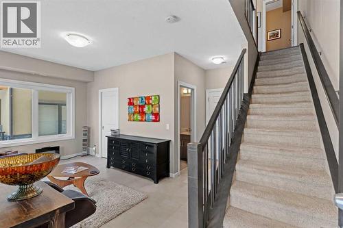 403 Valley Ridge Manor Nw, Calgary, AB 